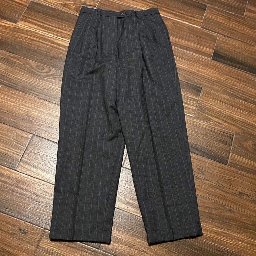 Talbots Petite Women’s Pants Slacks 14 Petite Short‎ 100% Wool Gray Cuffed